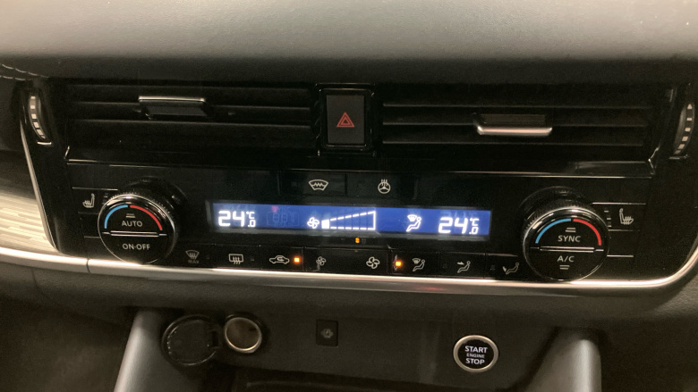 Nissan Qashqai 1.3 DiG-T MH 158 Tekna 5dr Xtronic Petrol Hatchback